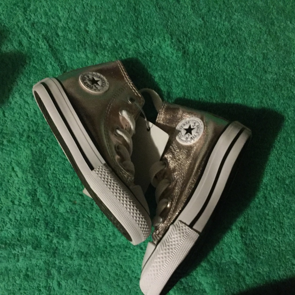 Chuck Taylor Converse Allstar hightop sneakers